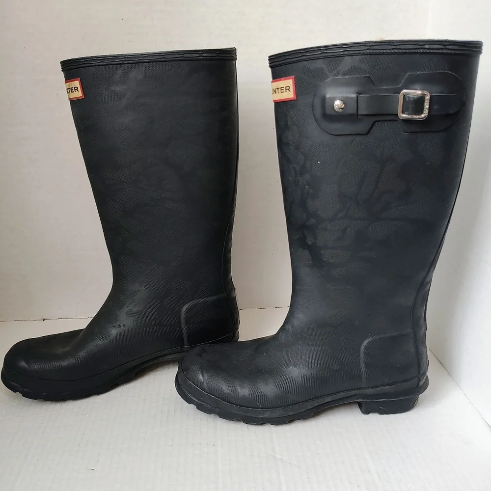 RARE Hunter Matte Dark Navy Leopard Print Faux Shearling Lined Tall Boots Sz 37